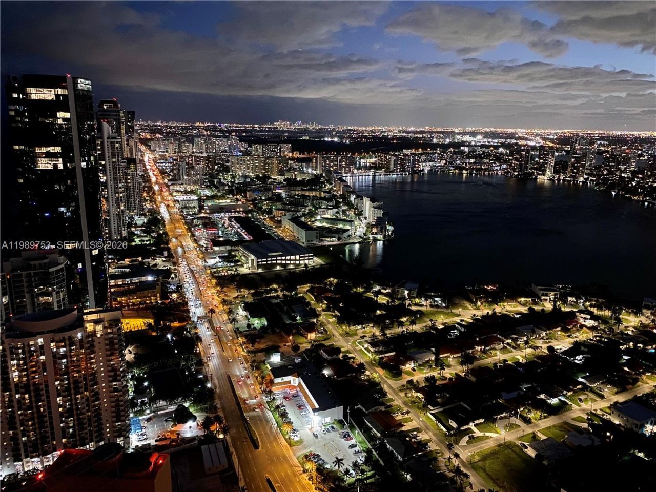 18975 Collins Ave , Unit 5105, Sunny Isles Beach, FL 33160 Photo