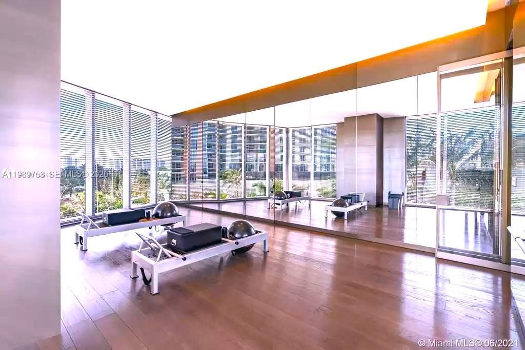 18975 Collins Ave , Unit 5105, Sunny Isles Beach, FL 33160 Photo