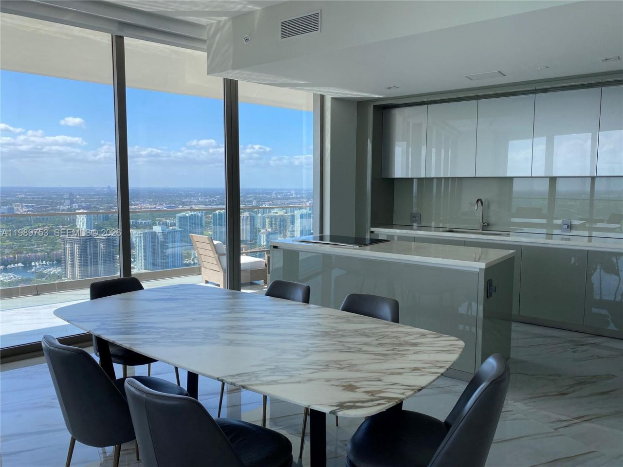 18975 Collins Ave , Unit 5105, Sunny Isles Beach, FL 33160 Photo