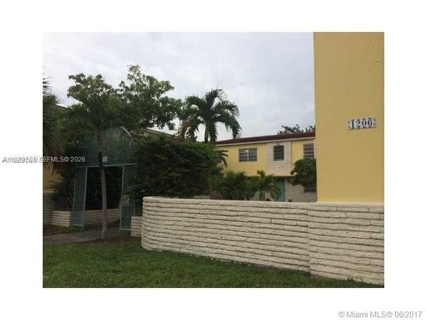 1206 S Douglas Rd, Unit 1, Coral Gables, FL 33134