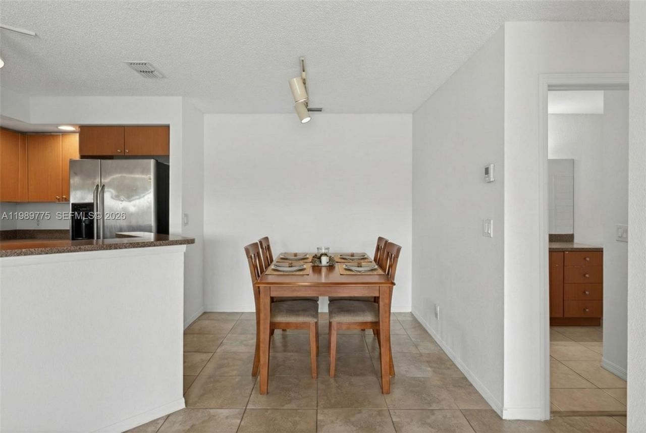 3390 N Pinewalk Dr N , Unit 1026, Margate, FL 33063 Photo