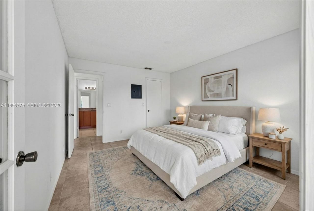 3390 N Pinewalk Dr N , Unit 1026, Margate, FL 33063 Photo