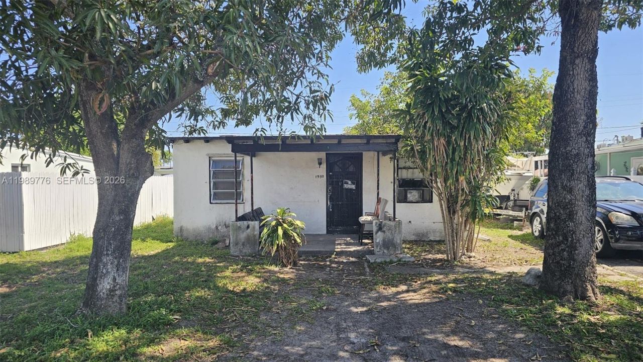 1950 Service Rd , Opa Locka, FL 33054 Photo