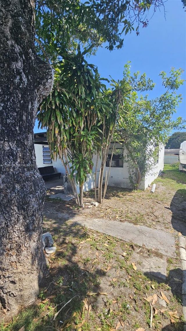 1950 Service Rd , Opa Locka, FL 33054 Photo