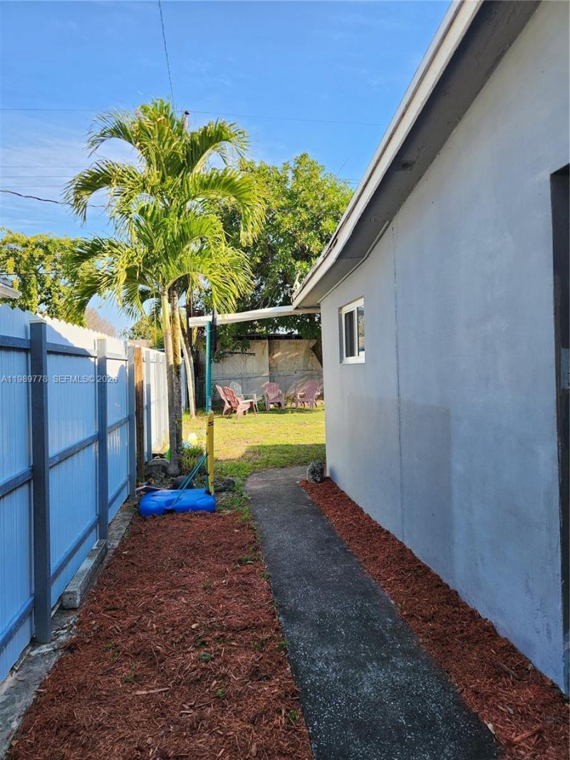 6721 Garfield St, Hollywood, FL 33024 Photo
