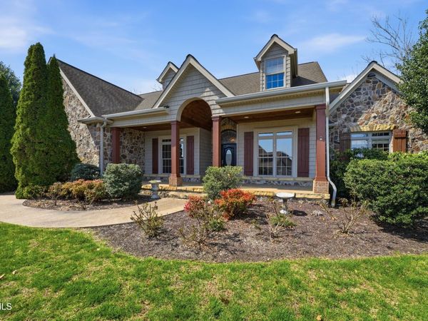 1184 Cliffview Circle, Johnson City, TN 37615
