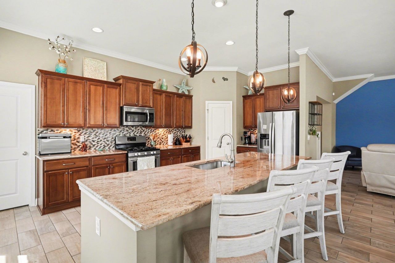 51 Hyacinth Loop Photo 10