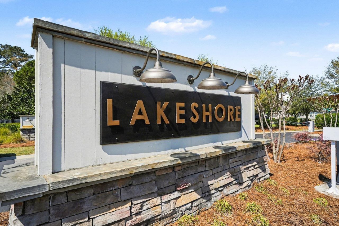 51 Hyacinth Loop Photo 12