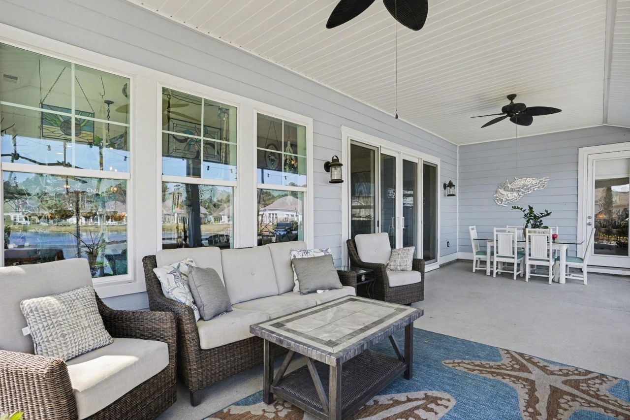 51 Hyacinth Loop Photo 31