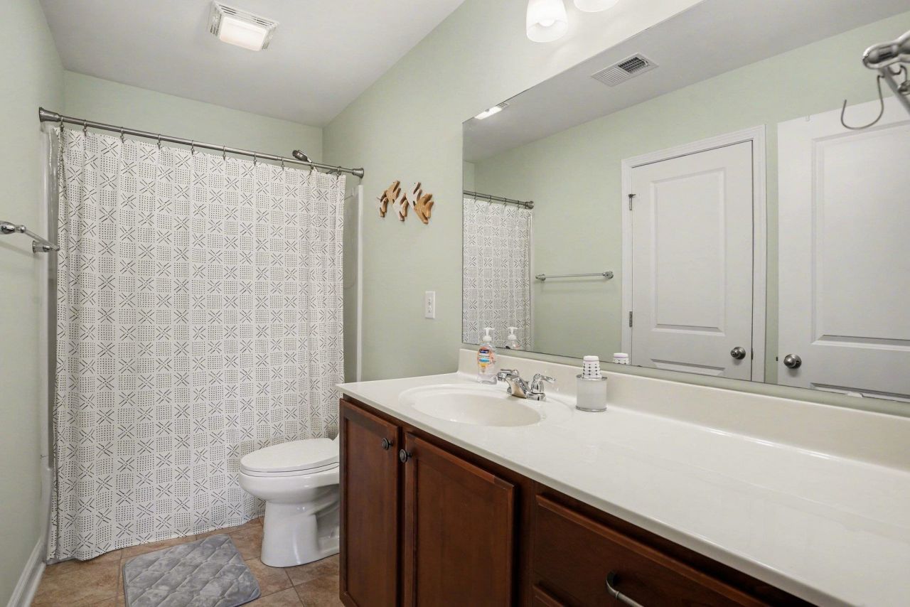 51 Hyacinth Loop Photo 42