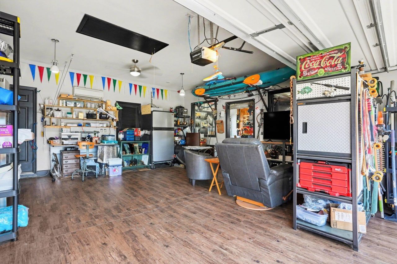 51 Hyacinth Loop Photo 44