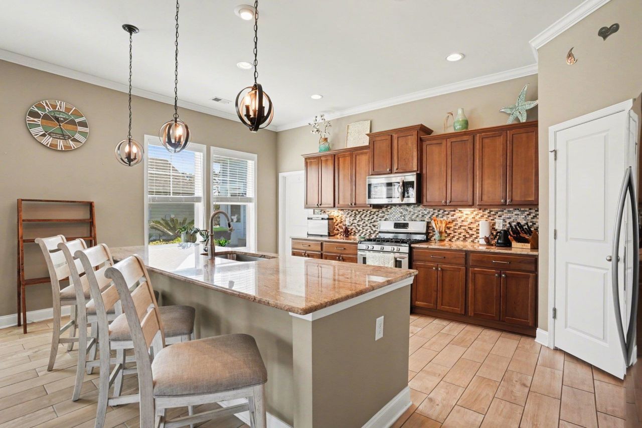 51 Hyacinth Loop Photo 9