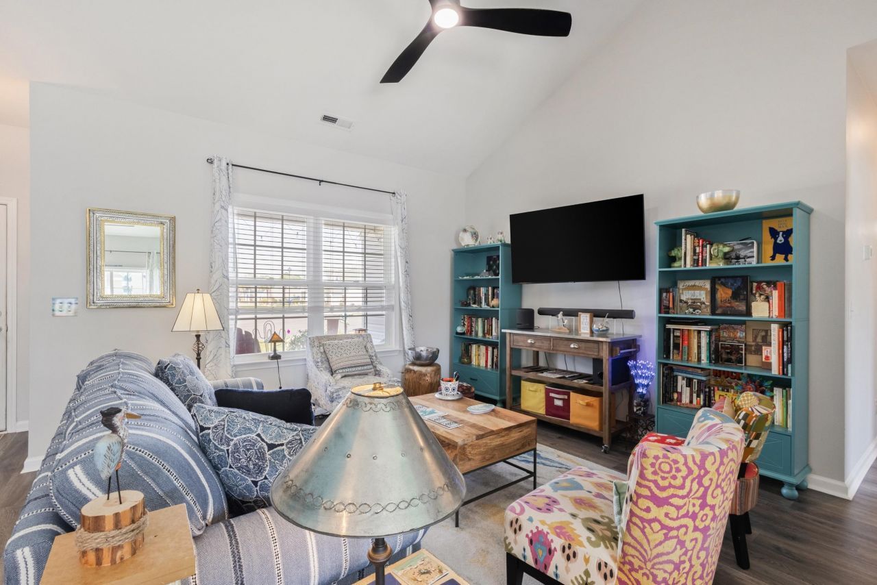 305 Rycola Circle Photo 15