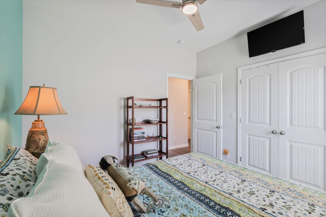 305 Rycola Circle Photo 33