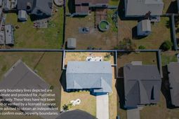 305 Rycola Circle photo 4