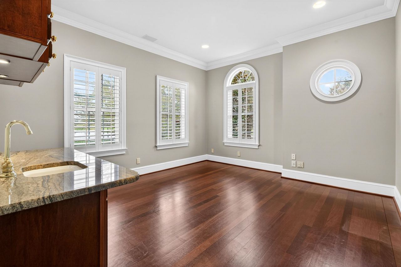 20 Brandon Way  Photo 12