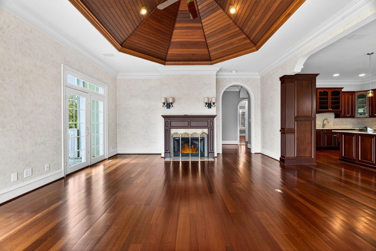 20 Brandon Way  Photo 17