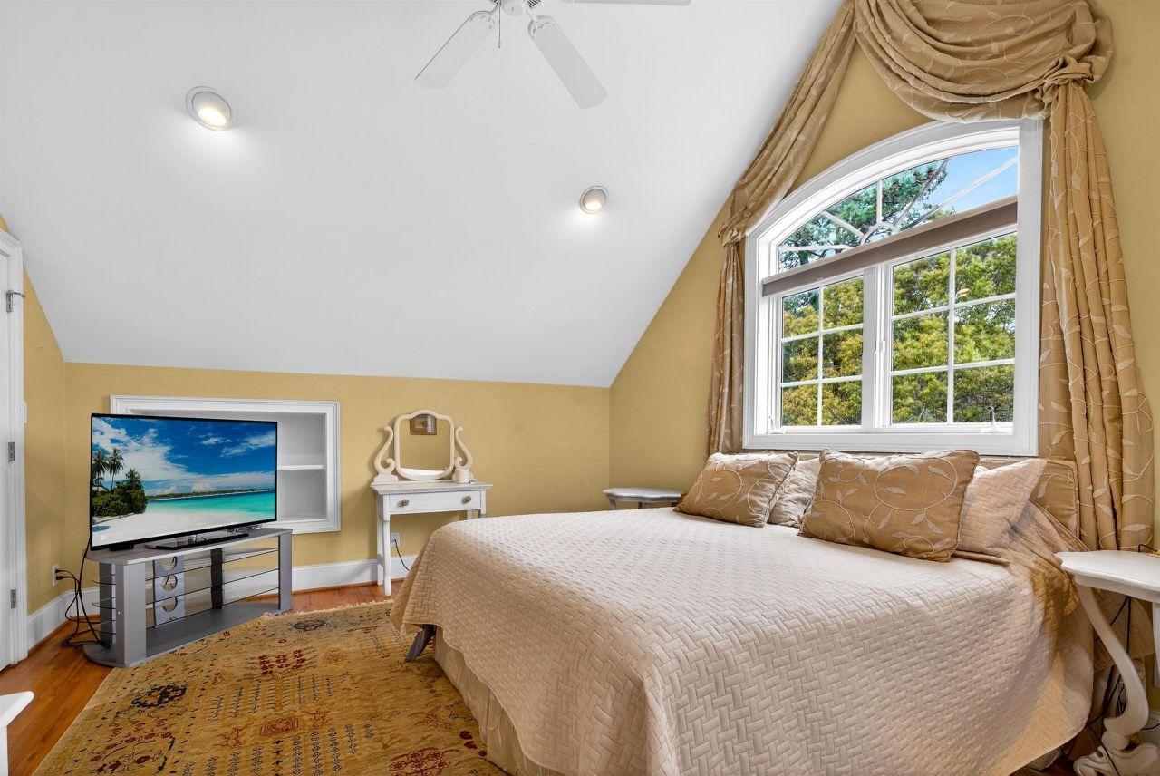 20 Brandon Way  Photo 54