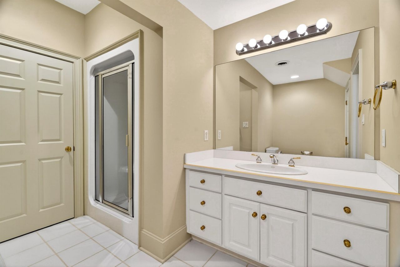 20 Brandon Way  Photo 57