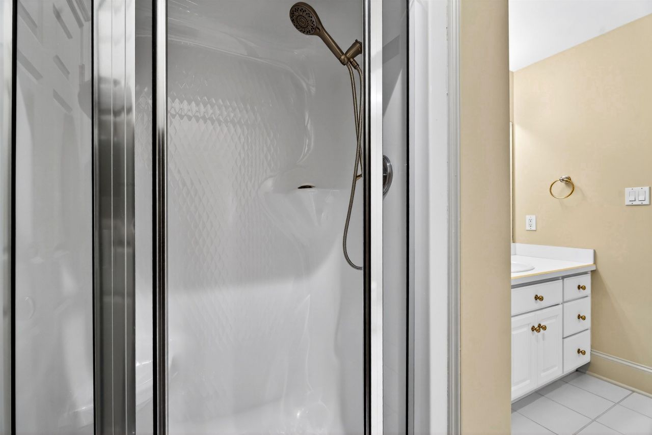 20 Brandon Way  Photo 58