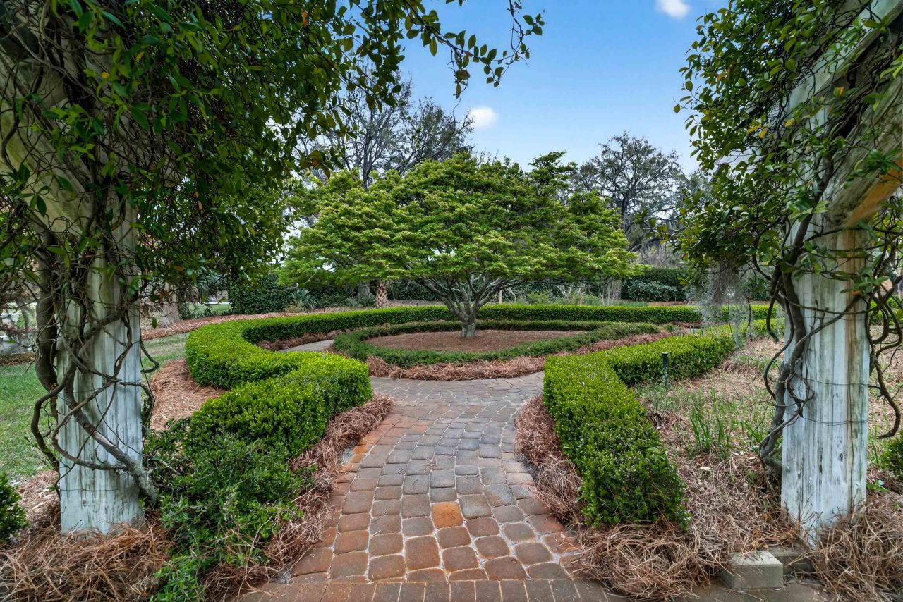 20 Brandon Way  Photo 80