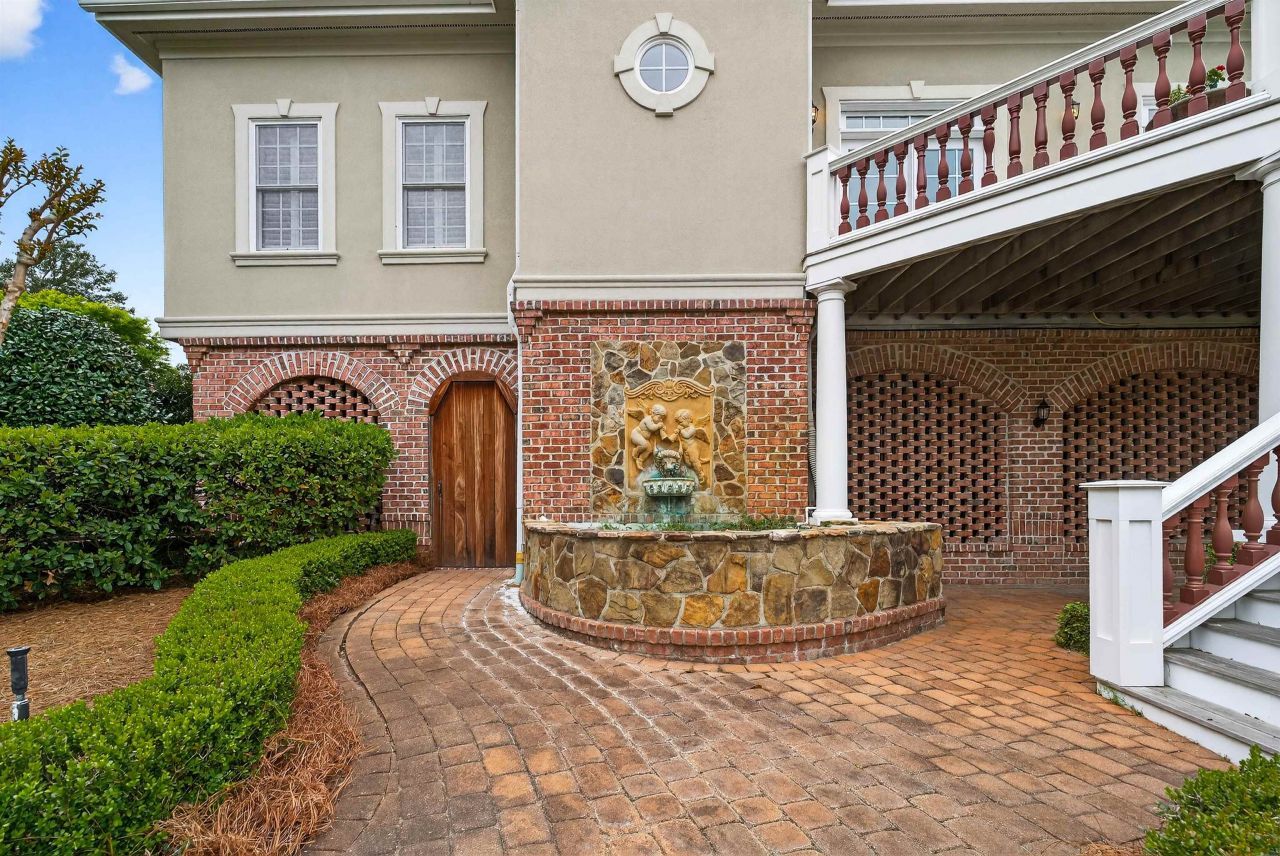 20 Brandon Way  Photo 83