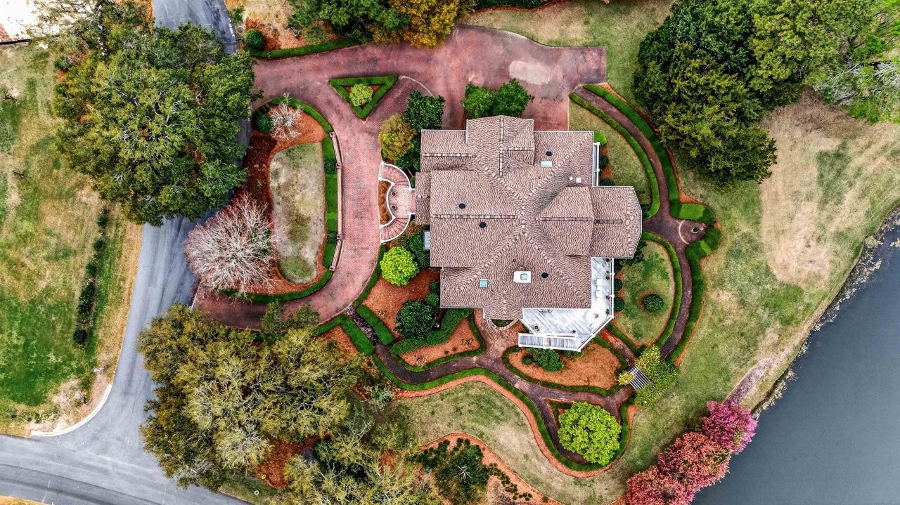 20 Brandon Way  Photo 97