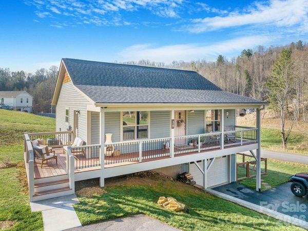 38 Sunrise Drive, Mars Hill, NC 28754