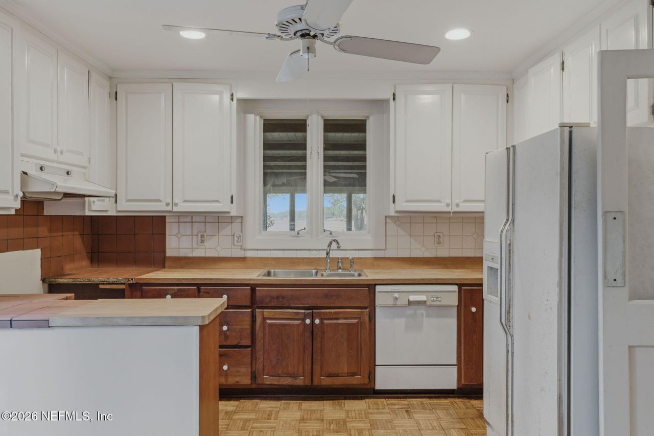 4441 Ortega Farms Circle, Jacksonville, FL 32210 Photo