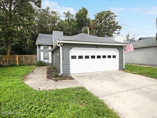 11716 VALLEY GARDEN Drive, Jacksonville, FL 32225