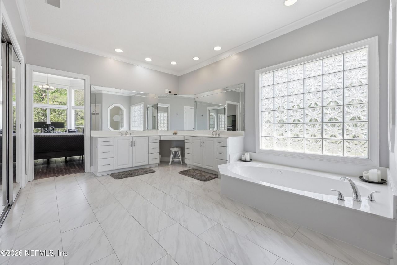 9911 Chelsea Lake Road, Jacksonville, FL 32256 Photo