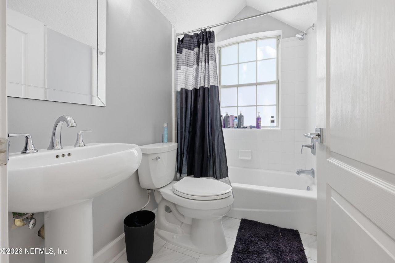 9911 Chelsea Lake Road, Jacksonville, FL 32256 Photo