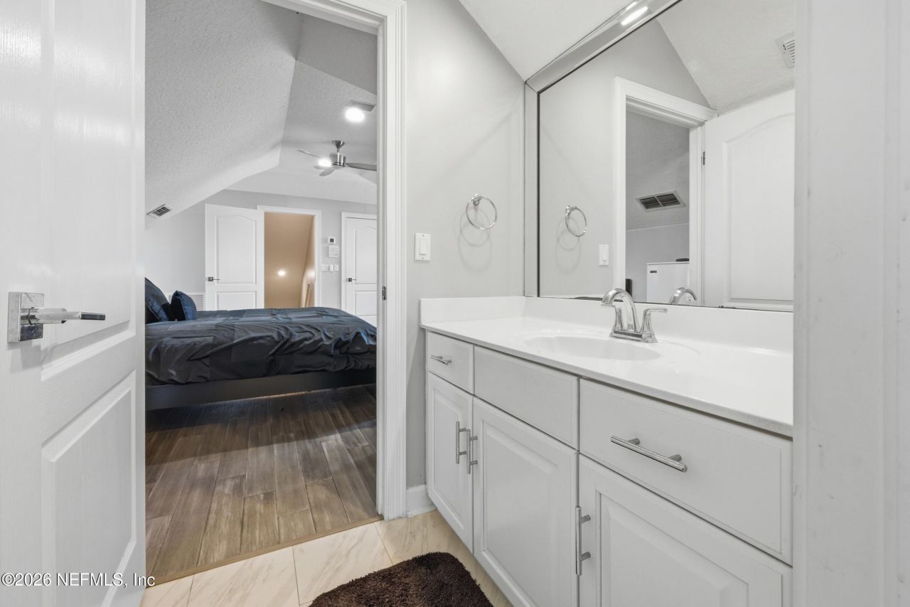 9911 Chelsea Lake Road, Jacksonville, FL 32256 Photo