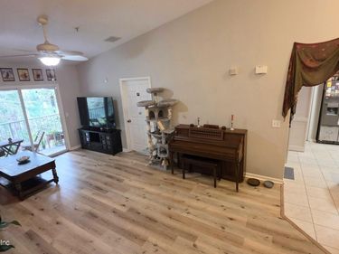 9536 ARMELLE Way, Unit 16, Jacksonville, FL 32257