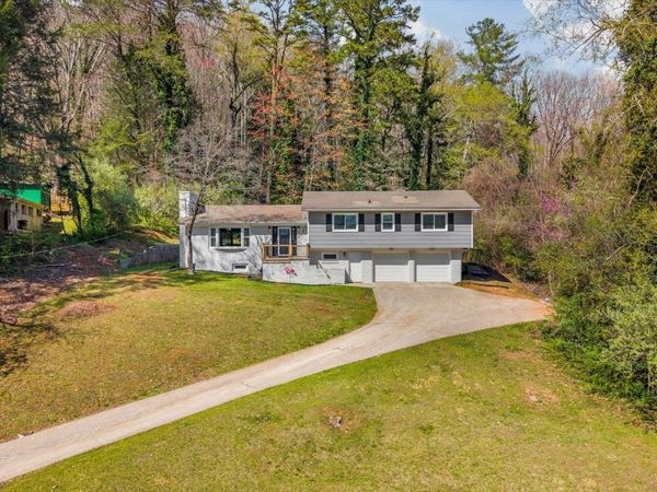 102 Canterbury Rd, Oak Ridge, TN 37830