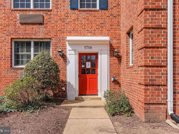 1718 W ABINGDON DRIVE, Unit 103, ALEXANDRIA, VA 22314