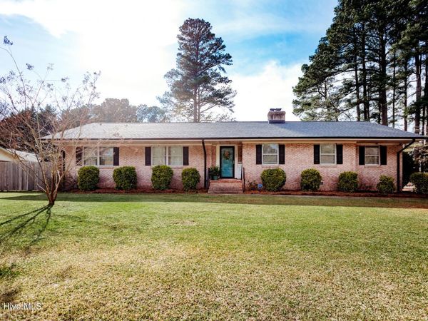 1109 Robin Hill Road NW, Wilson, NC 27896