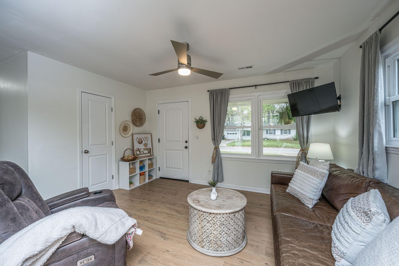 113 Millburn Avenue Photo 9