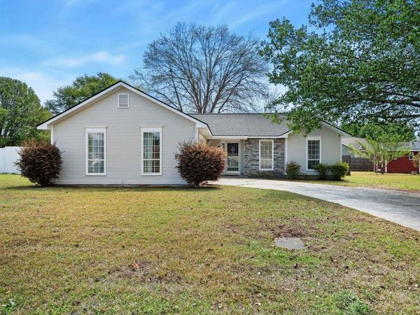 609 Shannon Ridge Drive, Bonaire, GA 31005