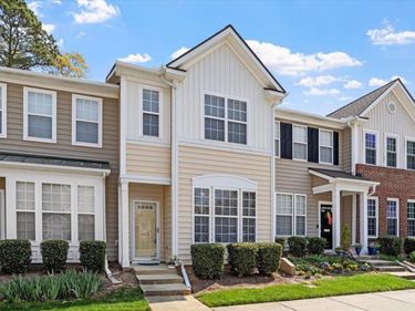 5229 Moonview Court, Raleigh, NC 27606
