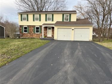 10 Echodale Avenue, Baldwinsville, NY 13027