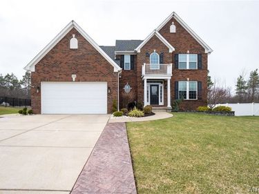 5024 Woodway Court, Hamburg, NY 14075