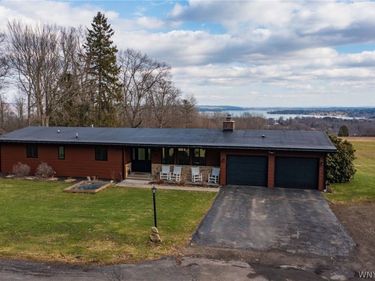 2392 N Maple Avenue , Ashville, NY 14710