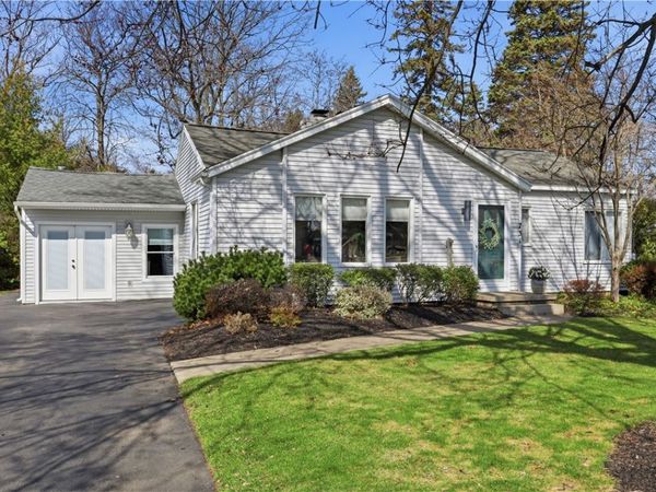 731 Dewitt Road, Webster, NY 14580