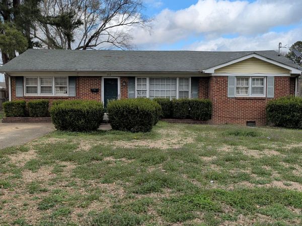 552 Circle Dr, Halls, TN 38040