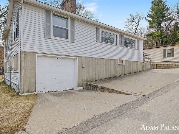 8457 Brower Lake Drive NE, Rockford, MI 49341