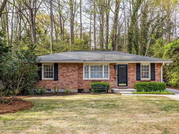 868 Scott Circle, Decatur, GA 30033