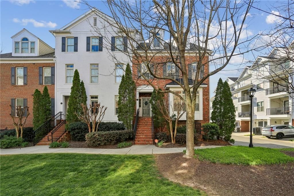 189 Le Gran Court, Atlanta, GA 30328 Main Photo