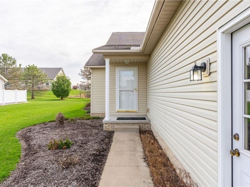 2450 Wright State Drive SE, Massillon, OH 44646 Photo 2