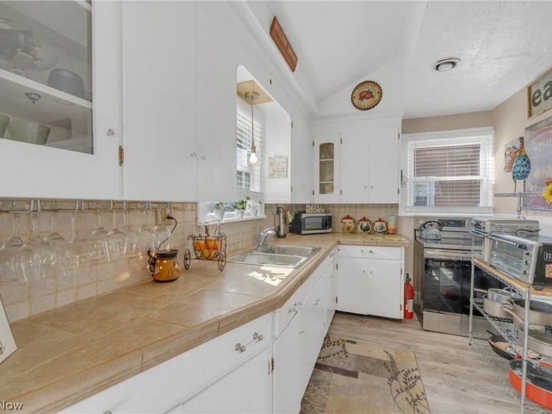 509 Storer Avenue, Akron, OH 44320 Photo 10